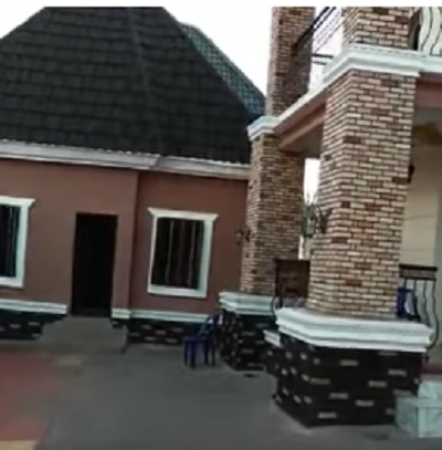 Video: House: 5 Bedroom Duplex for Sale